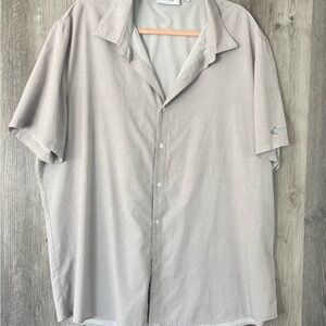 Attack Life by Greg Norman Light Gray Button Down Shirt